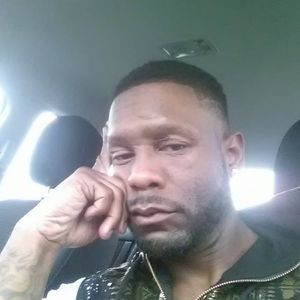 Meet your Posher, Deezy